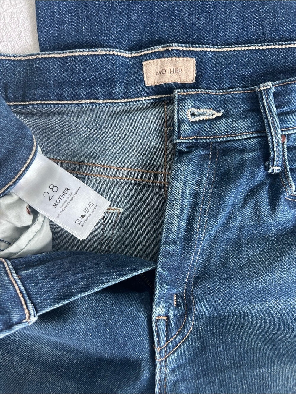 Mother The Weekender Jeans - Picture 2 of 3